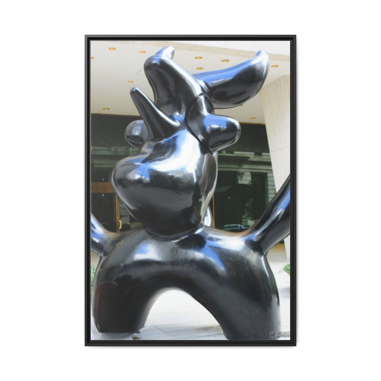 Statue New York, Matte Canvas, Black Frame