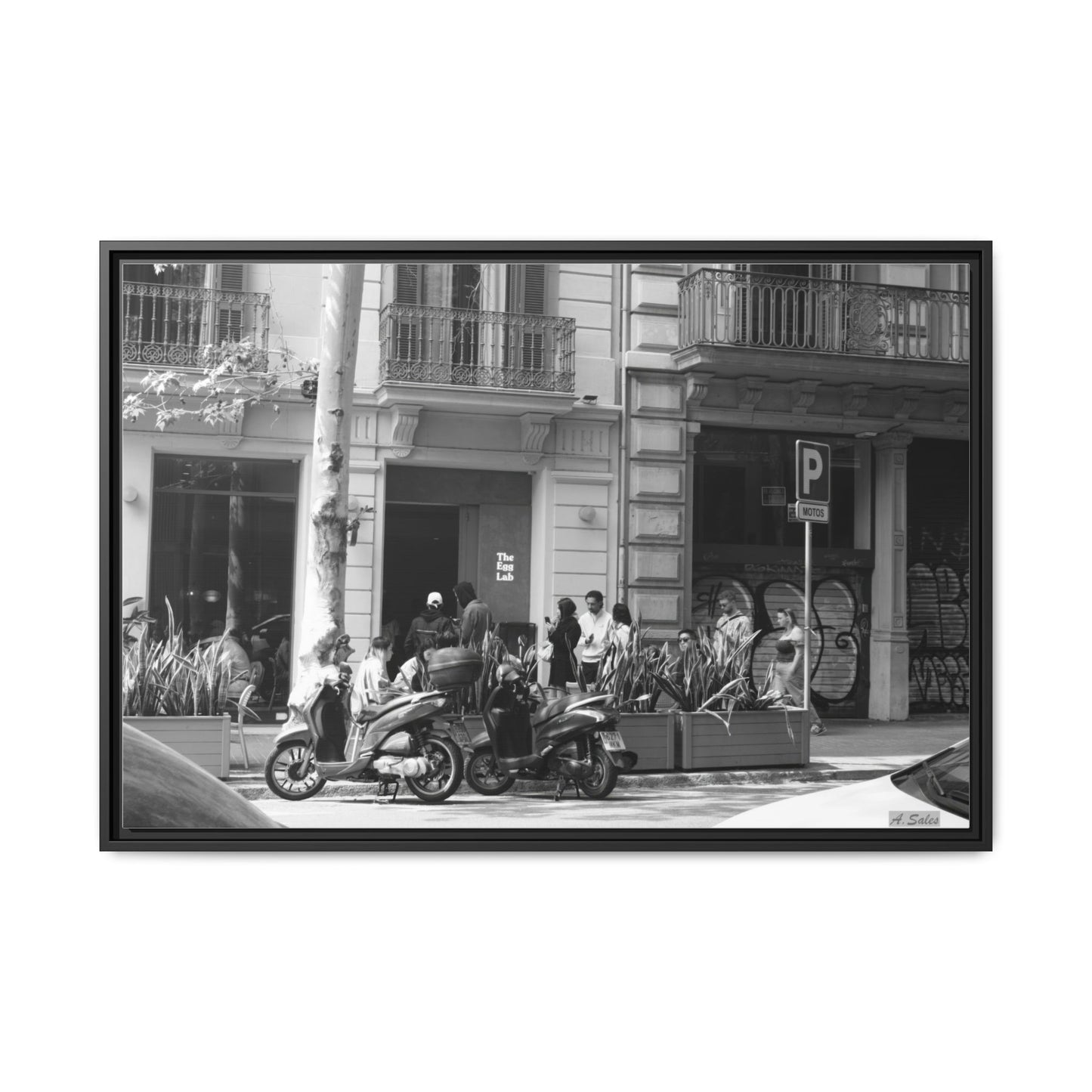 Brunch Queue Barcelona, Matte Canvas, Black Frame