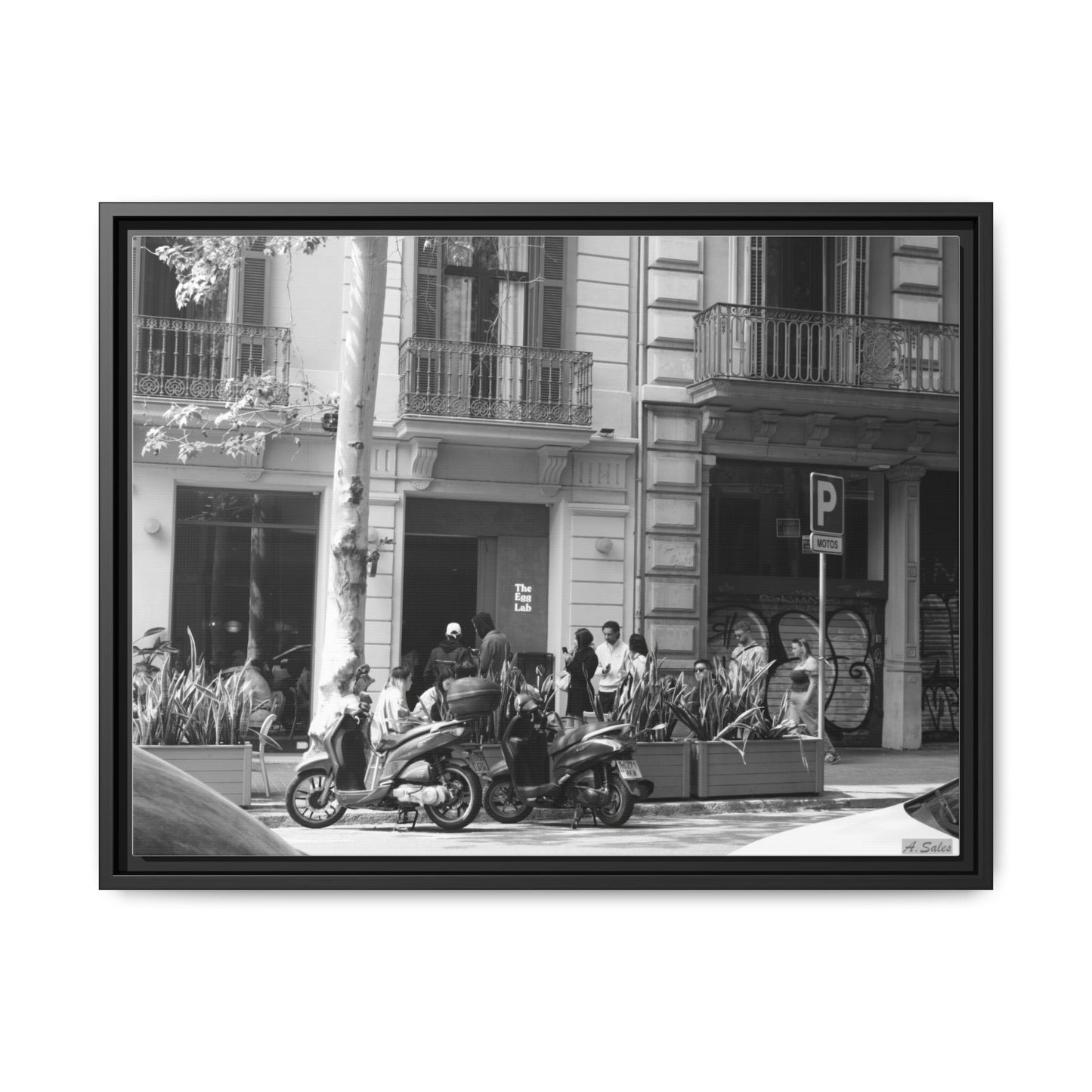 Brunch Queue Barcelona, Matte Canvas, Black Frame
