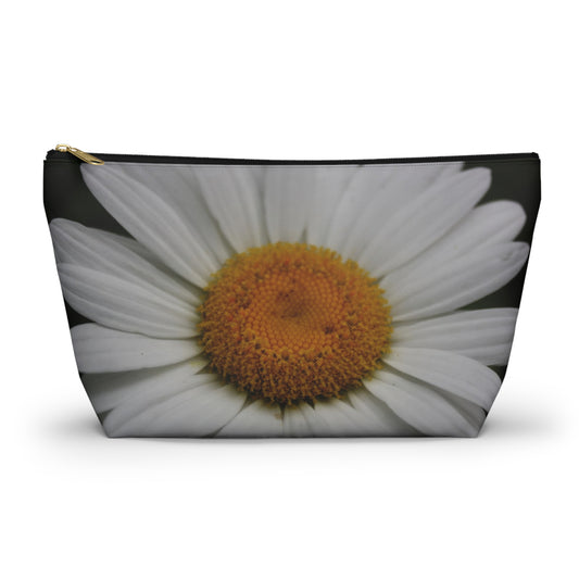 Daisy Pouch
