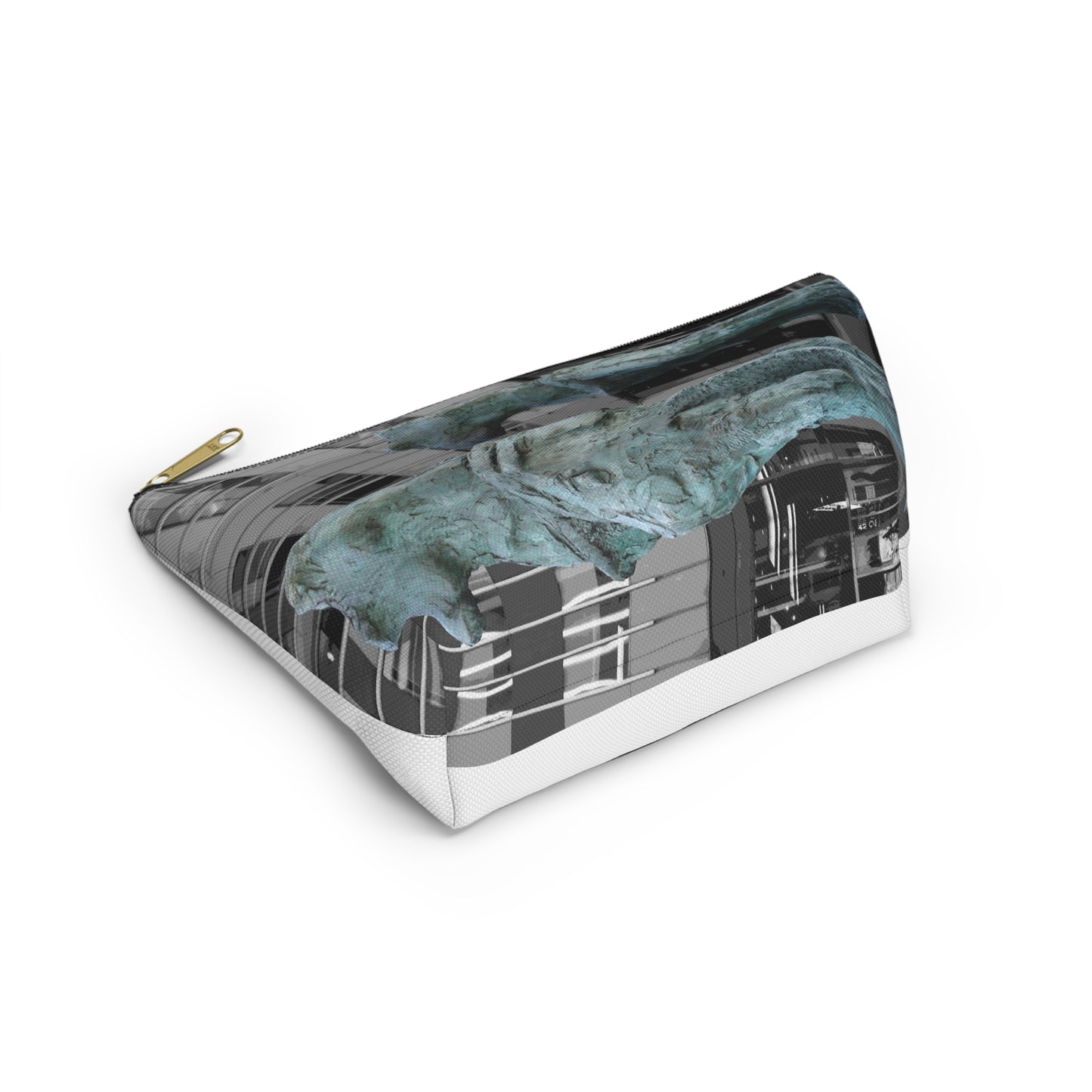 Venus New York Pouch