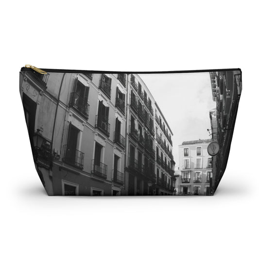 Calle in Madrid Pouch