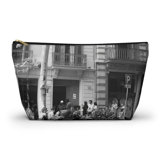 Brunch Queue Barcelona Pouch