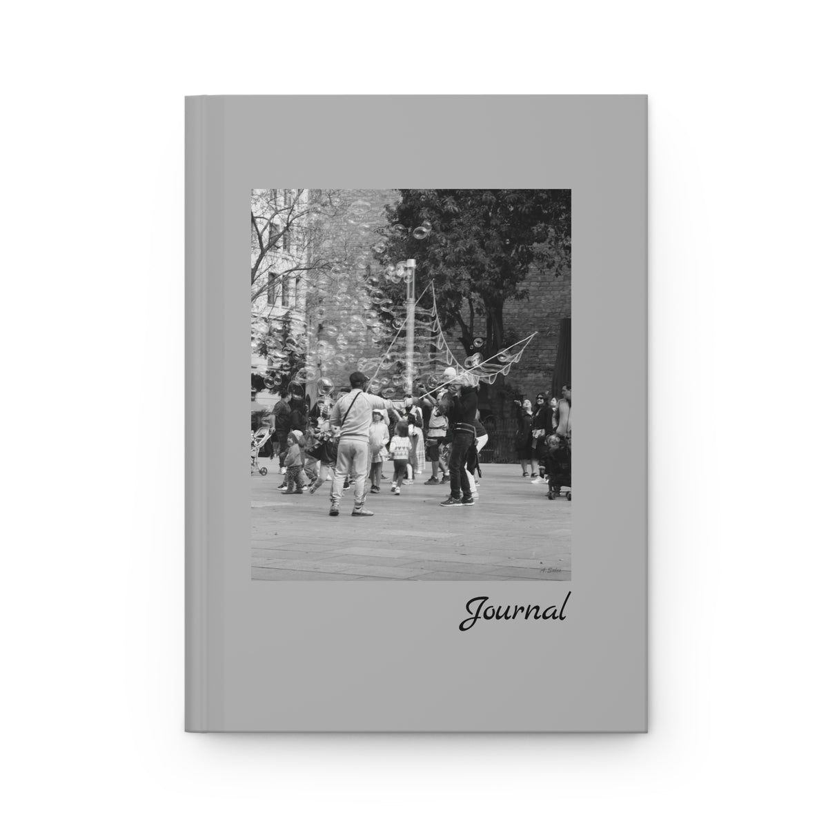 Bubbles in Square Barcelona - Journal