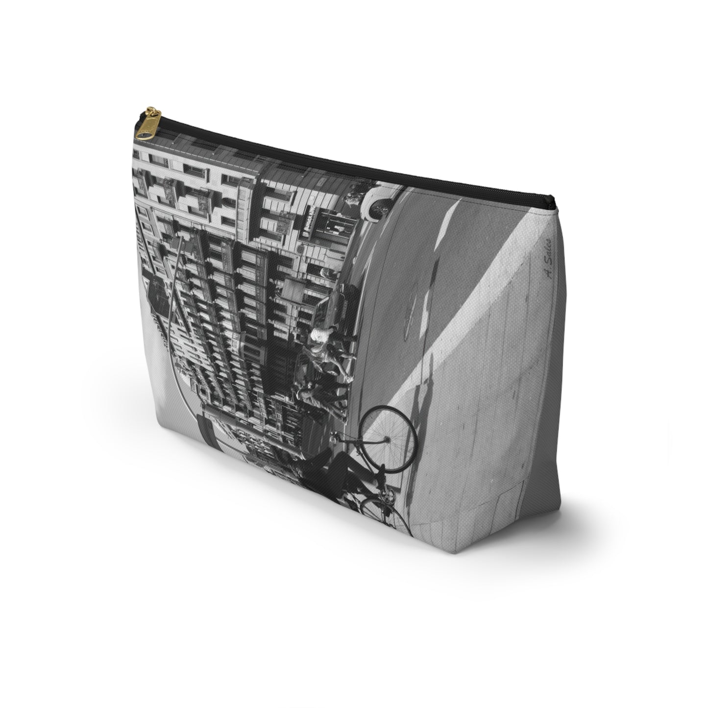 Street Corner Barcelona Pouch