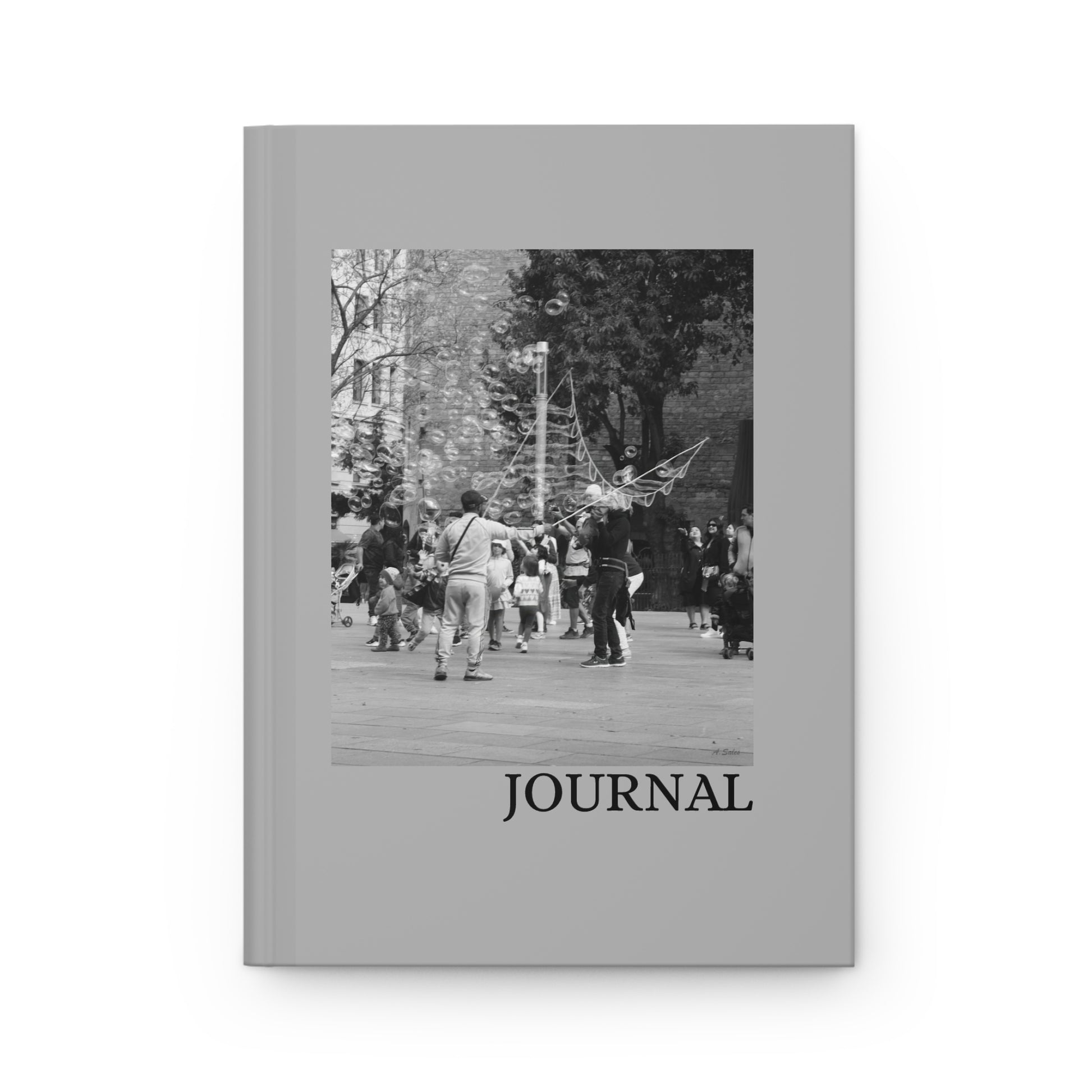 Bubbles in Square Barcelona - Journal