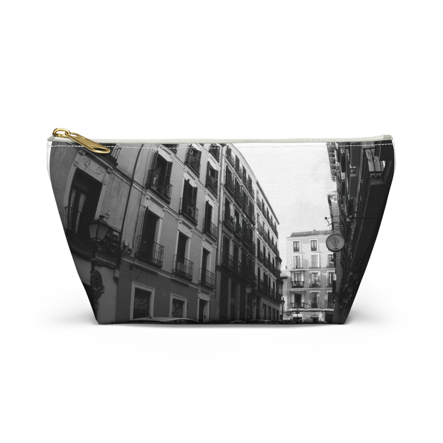 Calle in Madrid Pouch